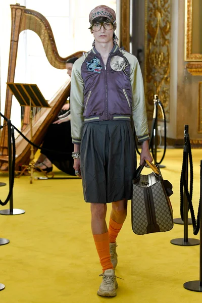 Look 114